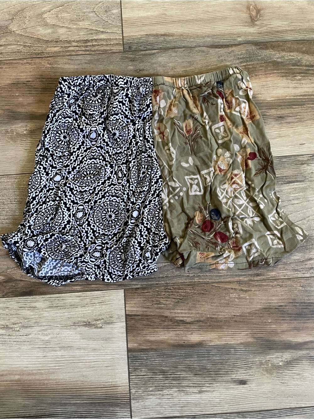 Urban Renewal Black & Olive Printed Boho shorts